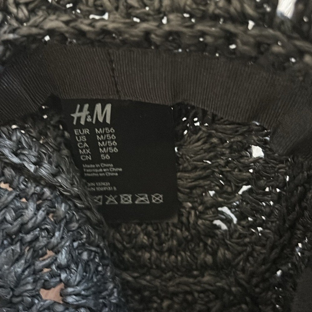H&M Dark Gray Crochet Hat - Picture 4 of 4